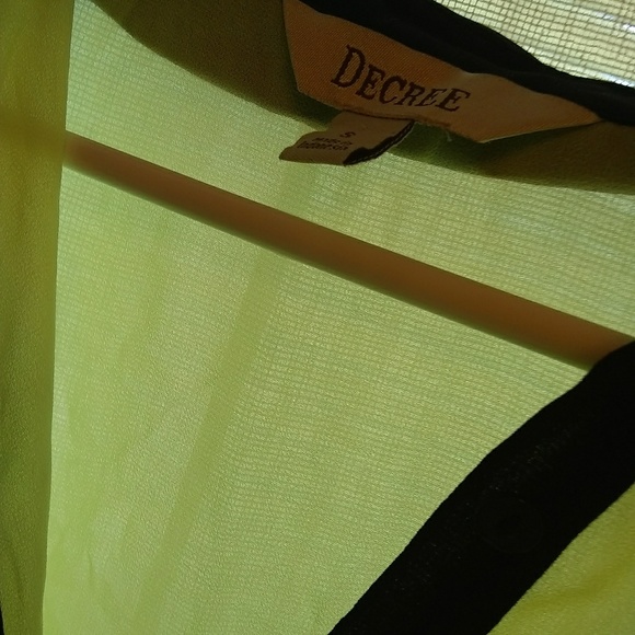 Bright yellow and black top. - Picture 2 of 2